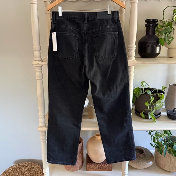 7 For All Mankind Logan Stovepipe Jeans in Thunder (28) - Picture 4 of 14